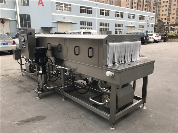 果蔬周轉(zhuǎn)筐清洗機，采用304不銹鋼，易拆裝